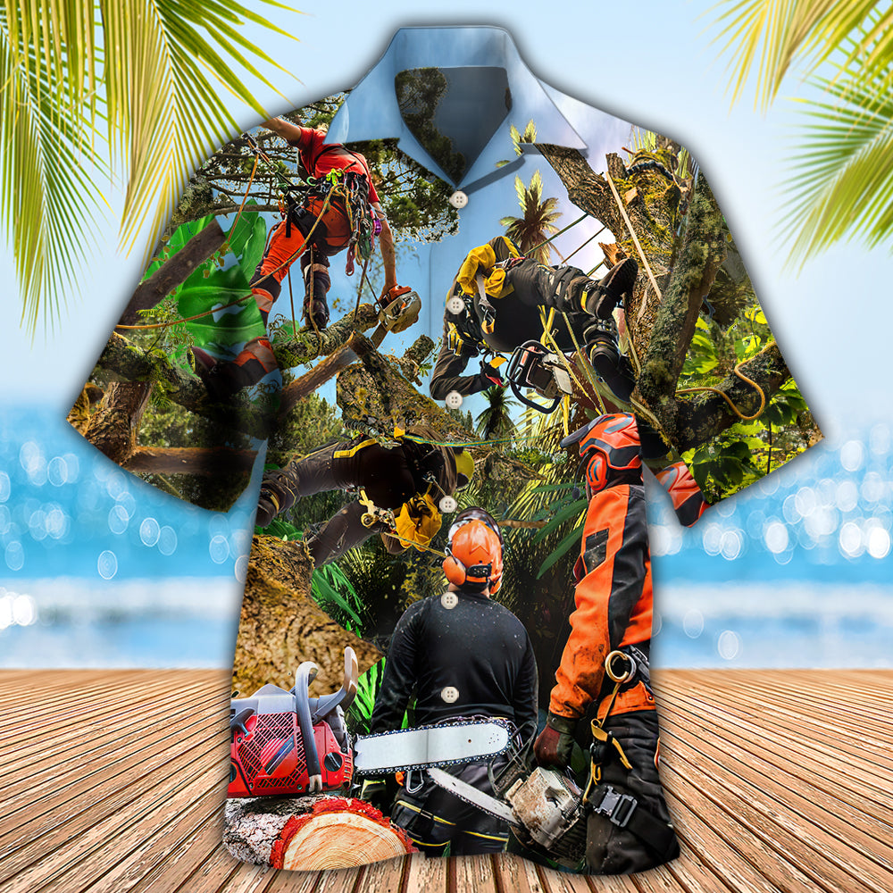Arborist Tree Surgeon Climbing Tree Continuous - Hawaiian Shirt - Reefox