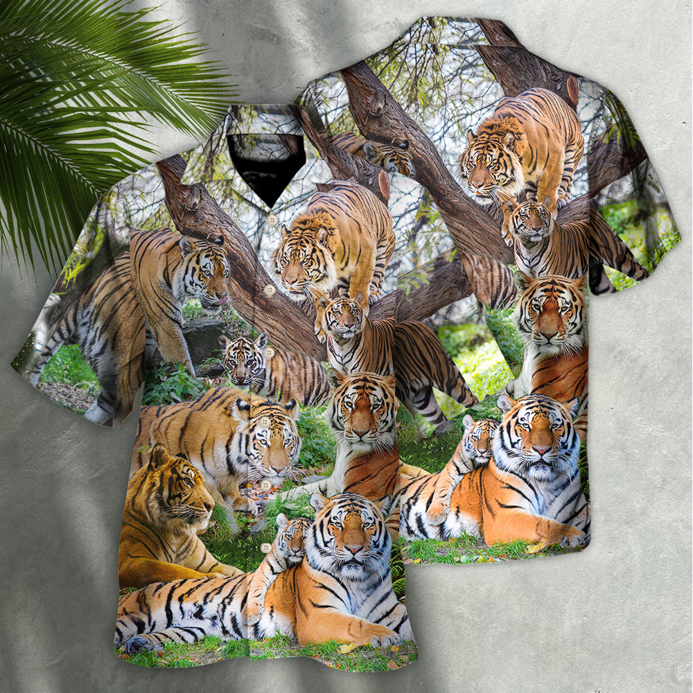 Tiger God Is In The Tiger As Well As In The Lamb - Hawaiian Shirt - Reefox