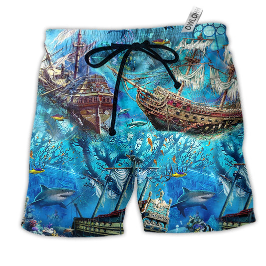 Beach Short / Adults / S Ship Underwater Treasures The Forgotten Ships - Beach Short Reefox - Owls Matrix LTD