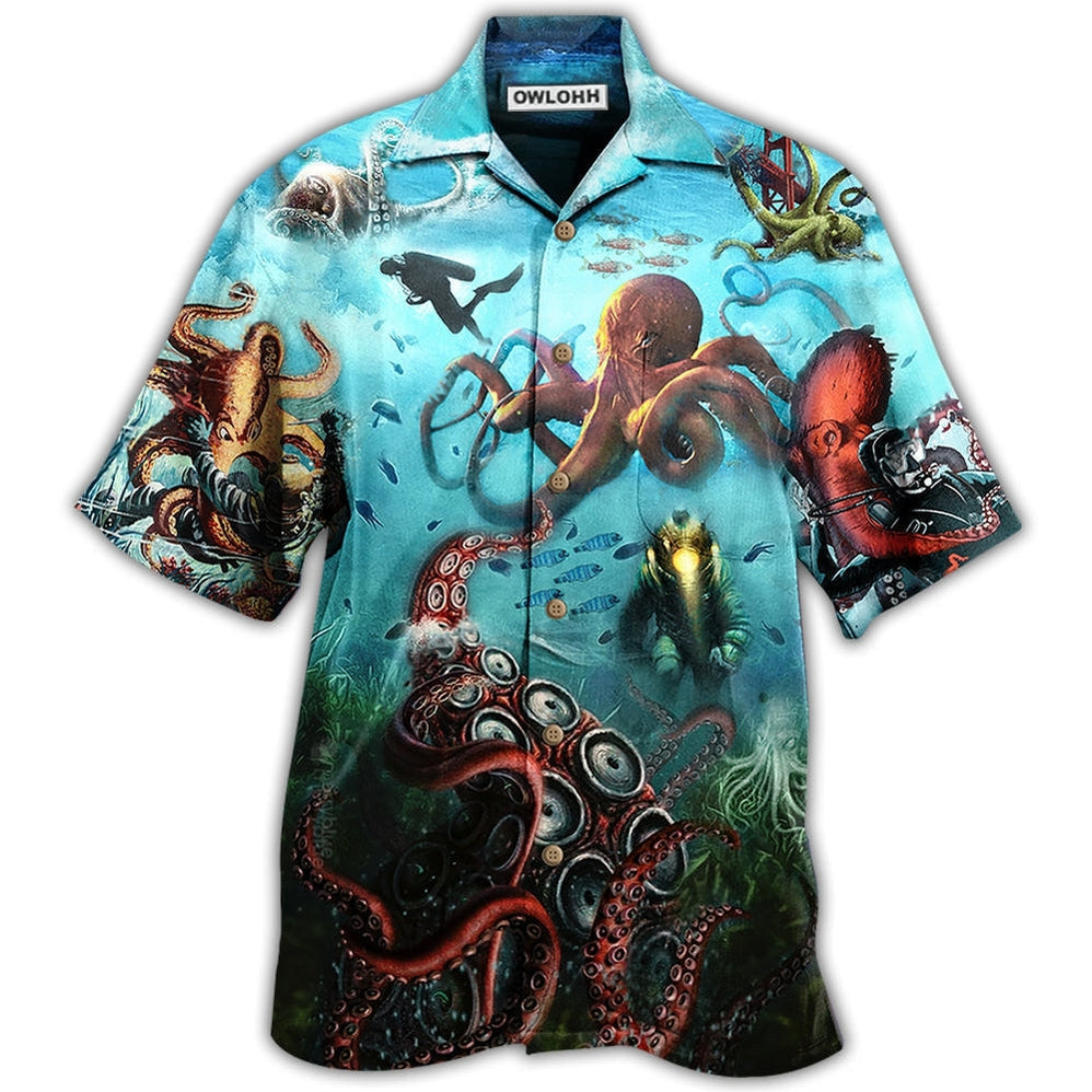 Hawaiian Shirt / Adults / S Octopus Giant And Diver - Hawaiian Shirt - Reefox